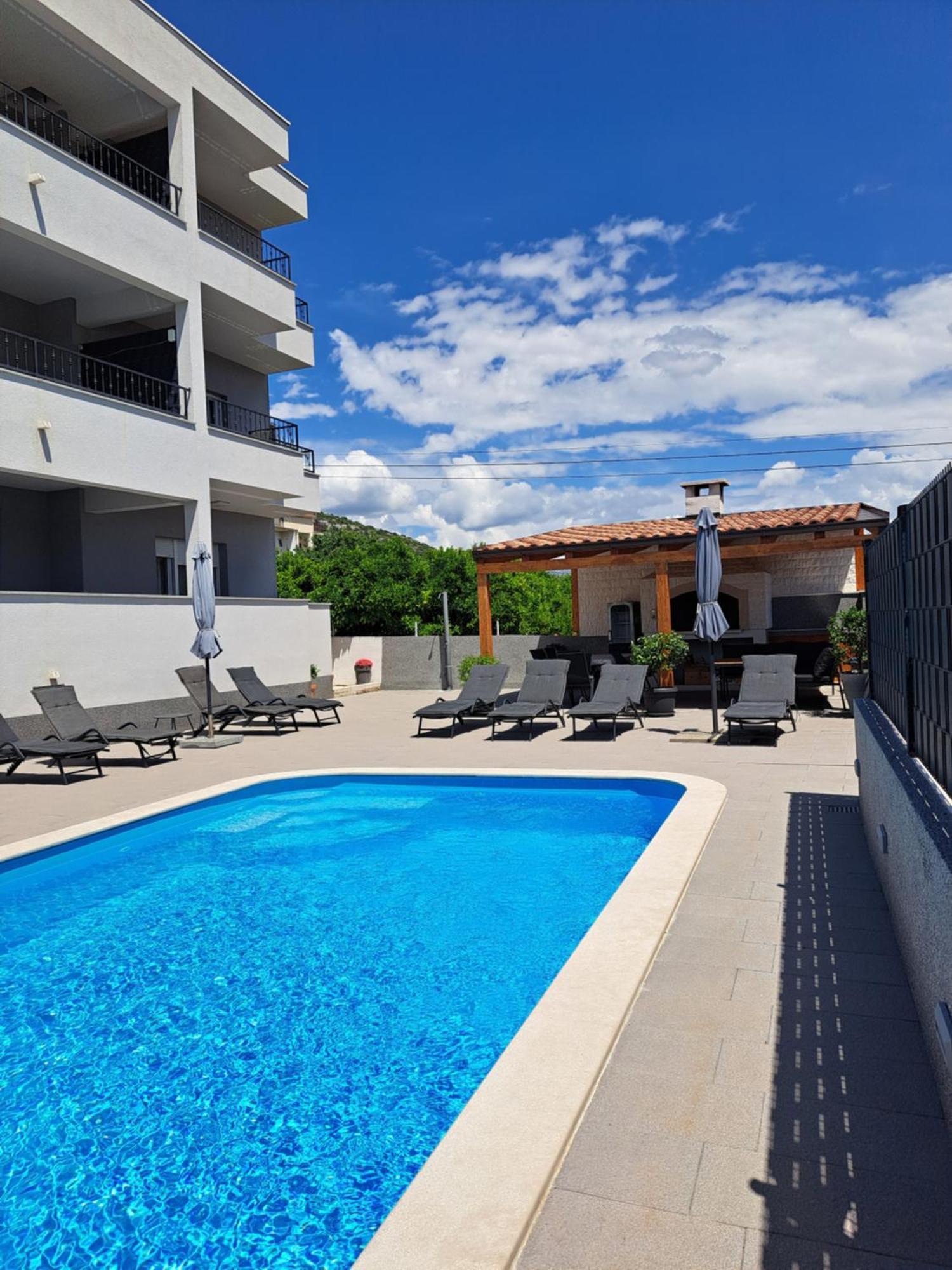 Villa Apartment Aa 2 Трогир Экстерьер фото
