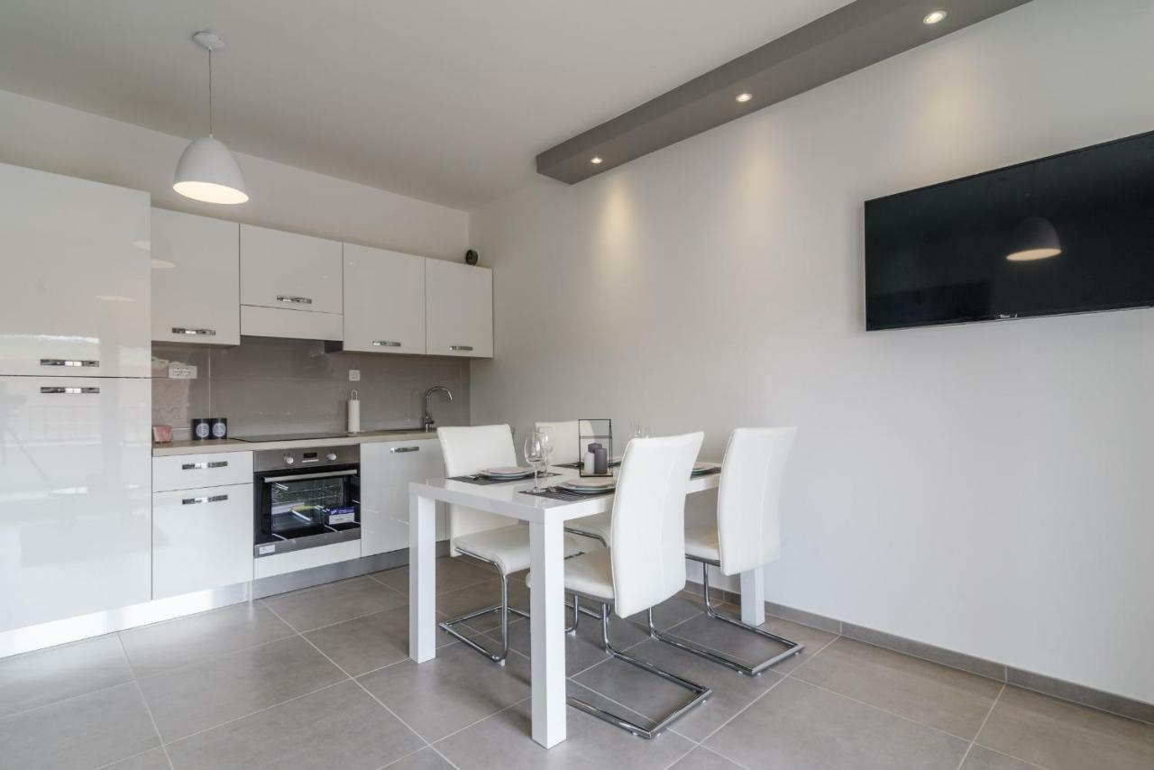 Villa Apartment Aa 2 Трогир Экстерьер фото