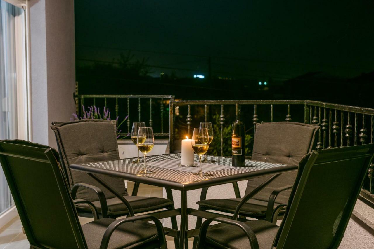 Villa Apartment Aa 2 Трогир Экстерьер фото
