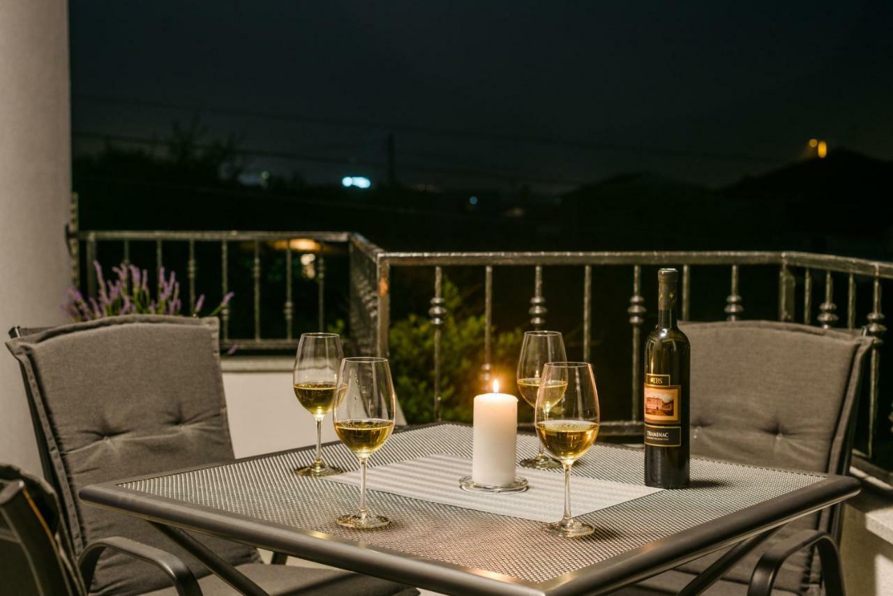 Villa Apartment Aa 2 Трогир Экстерьер фото